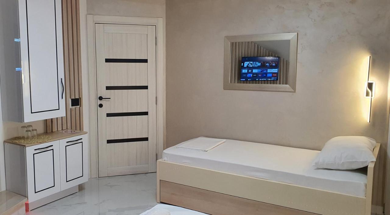 Pansion Eden Hotel Ni Kültér fotó