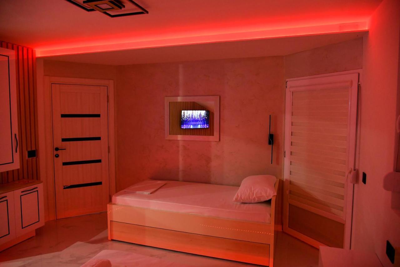 Pansion Eden Hotel Ni Kültér fotó