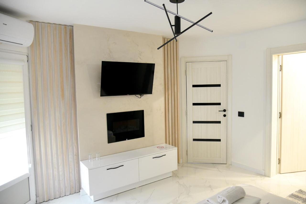 Pansion Eden Hotel Ni Kültér fotó