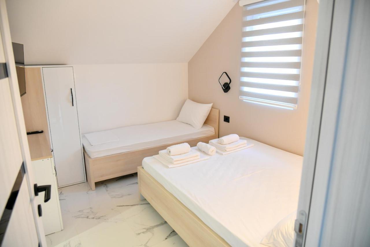 Pansion Eden Hotel Ni Kültér fotó