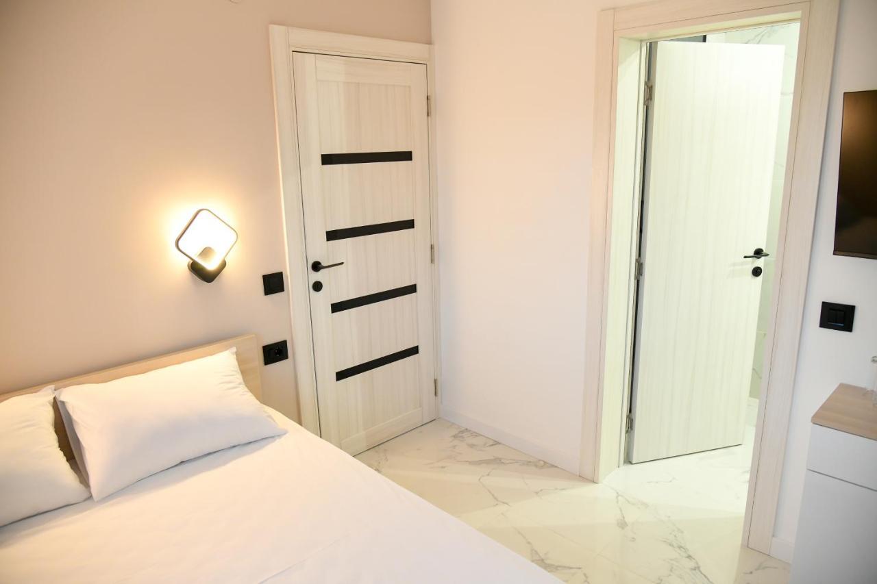 Pansion Eden Hotel Ni Kültér fotó