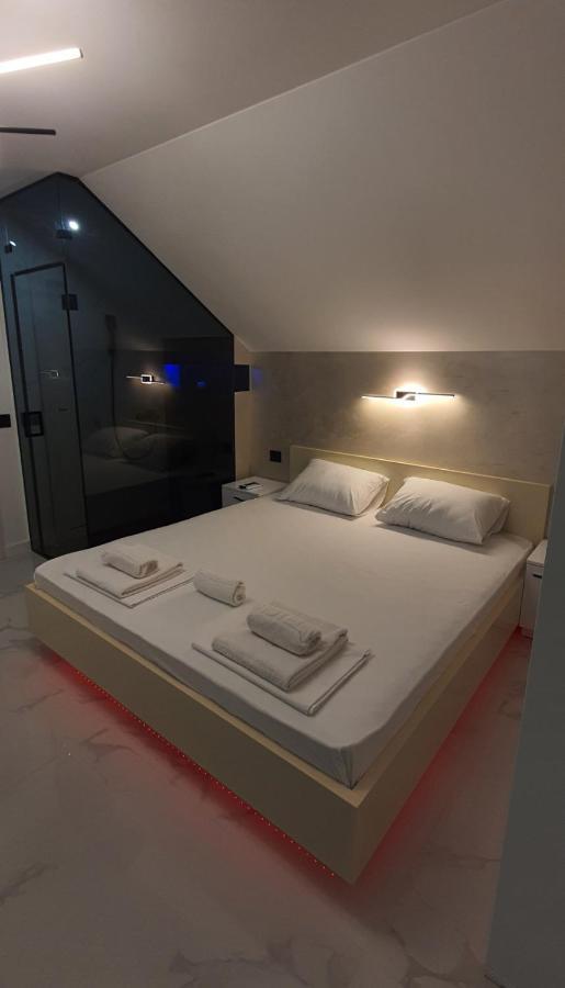 Pansion Eden Hotel Ni Kültér fotó